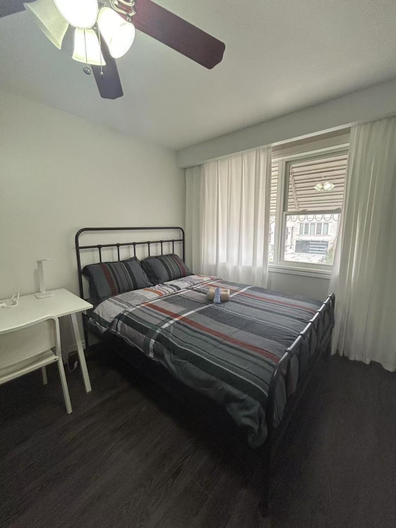 Guest house North York Cozy Queen Walk To Subway And Stores *